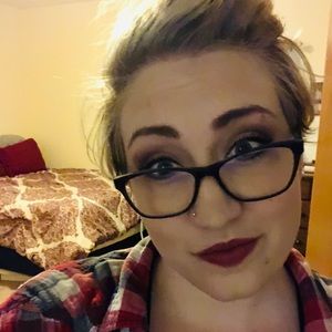 Meet your Posher, Kaitlyn